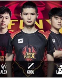  LPL夏季赛激战正酣，多支劲旅争夺榜首  