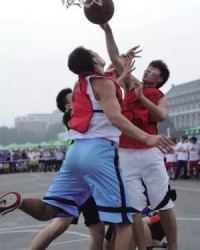  隆德罗草地滑步，女王杯半决赛惊艳全场观众