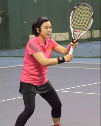  老年网球爱好者增多，养生打法注重节奏控制