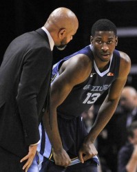  贾伦杰克逊攻防一体灰熊击败掘金