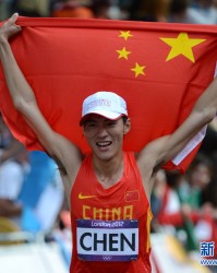  新星闪耀赛场，年轻前锋独中三元