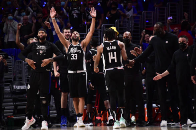  快船乔治准绝杀惊险击败鹈鹕