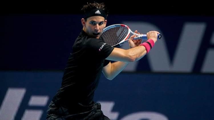  雨中激战考验意志，德约险胜晋级决赛