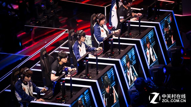  电竞周边市场火爆，衍生品开发激发消费潜力